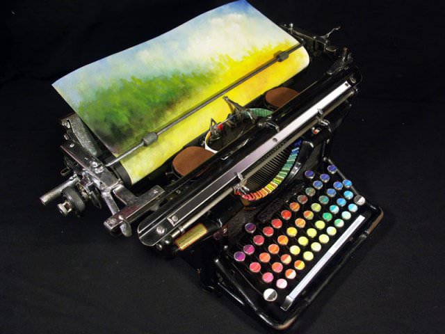 1359353543_typewriter05.jpg